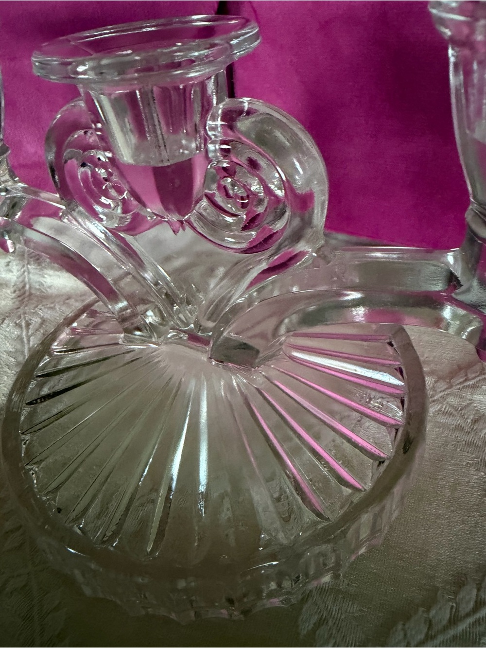 Vintage Jeanette Glass Cosmos Triple Taper Candlestick Holder - Picture 4 of 5